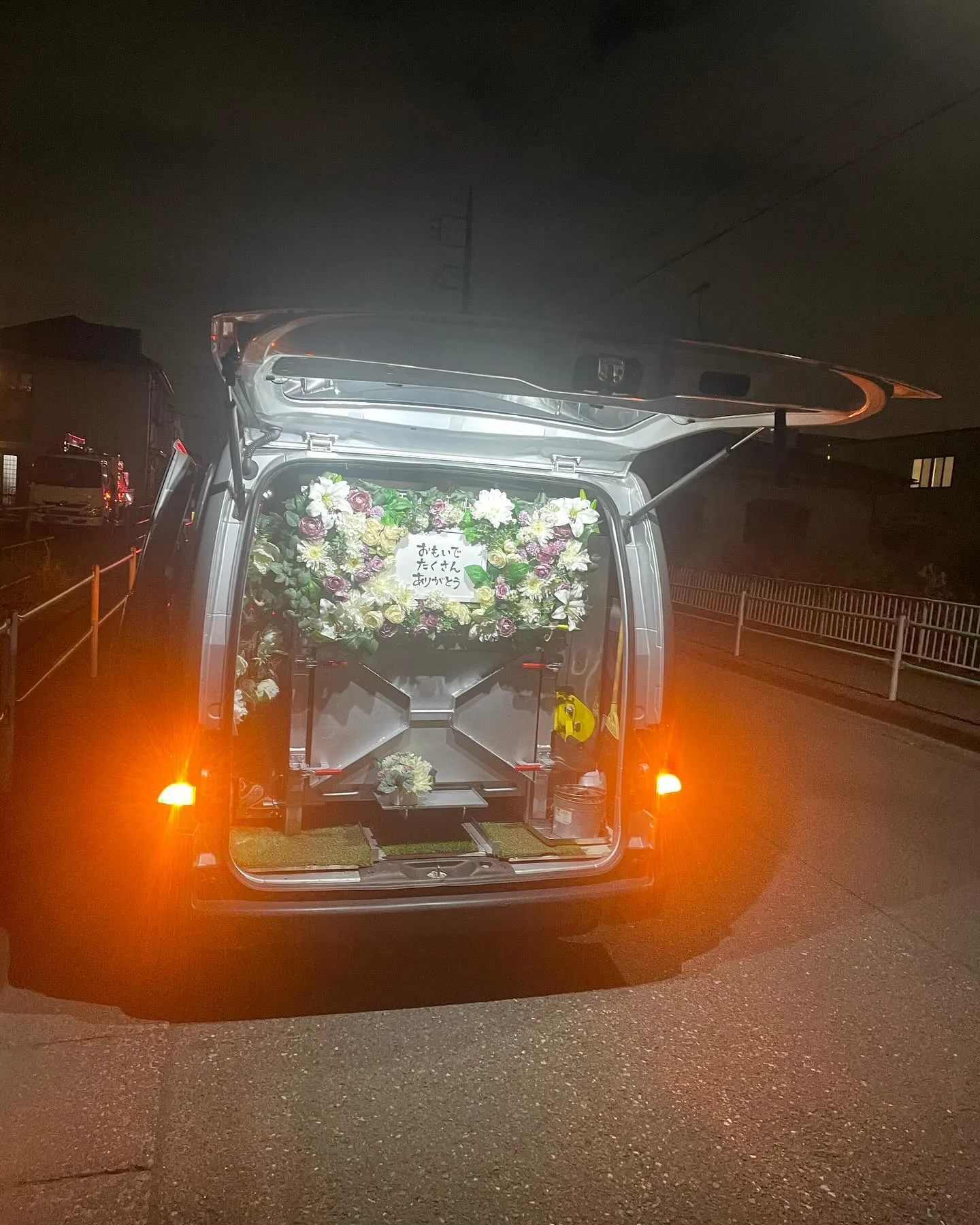東京都武蔵村山市にてインコちゃんのご火葬に伺いました。