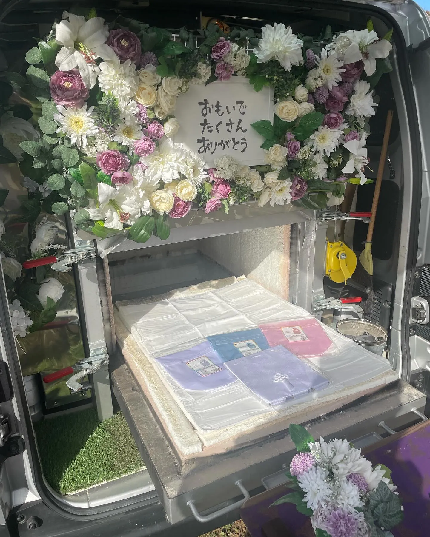 東京都武蔵村山市にてパピヨンちゃんのご火葬に伺いました。