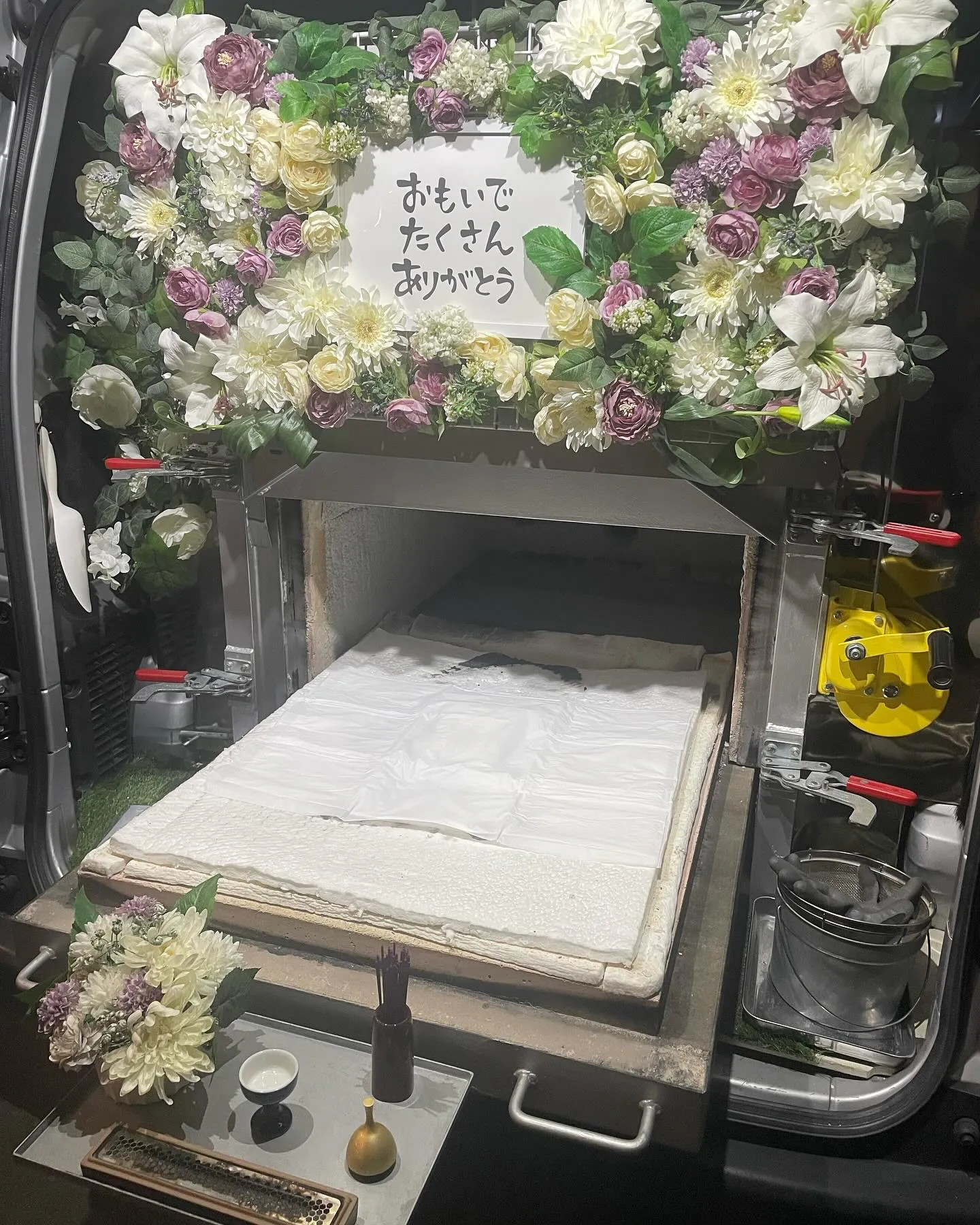 東京都東村山市にてインコちゃんのご火葬に伺いました。