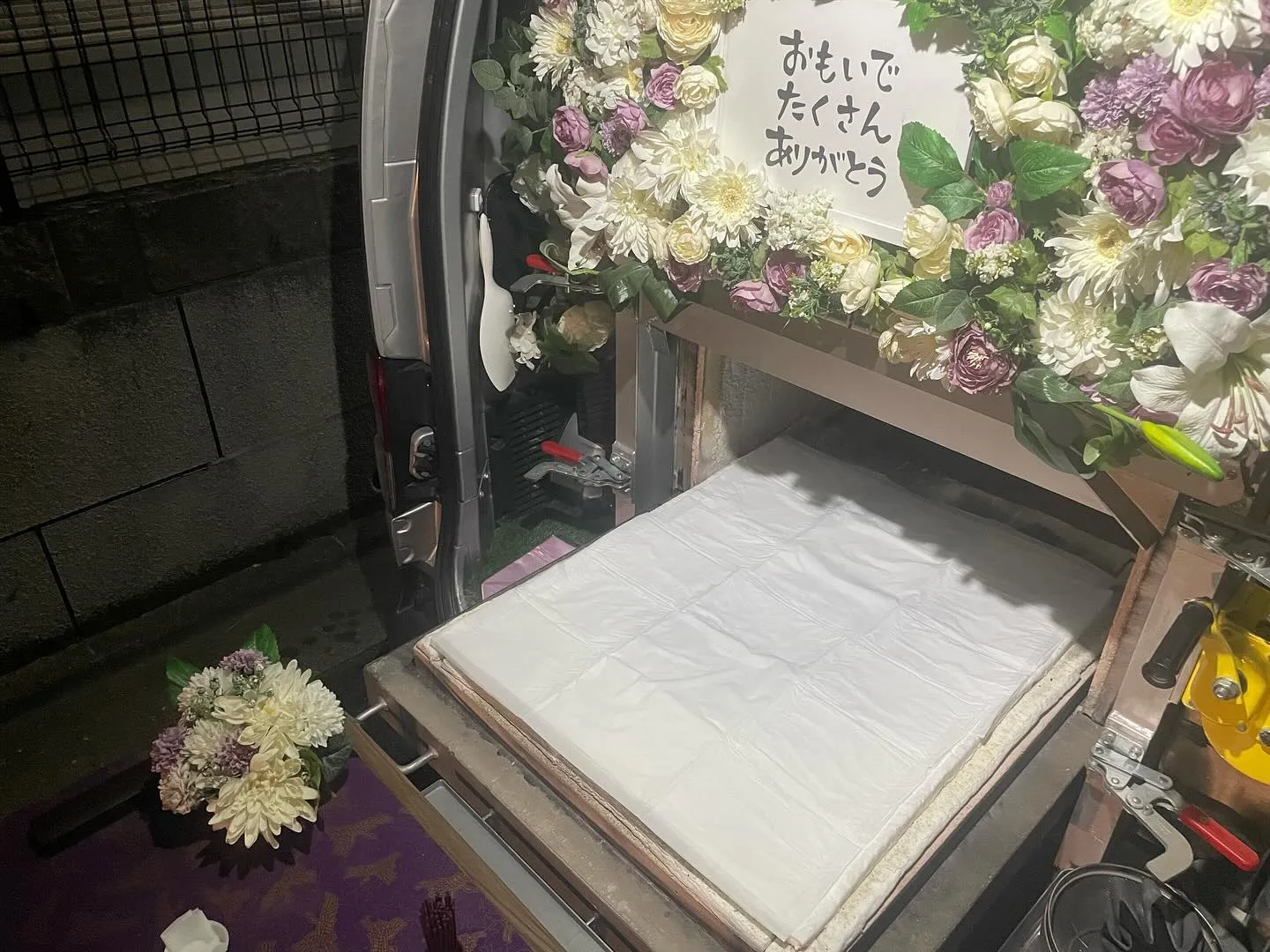 東京都八王子市にてトイプードルちゃんのご火葬に伺いました。