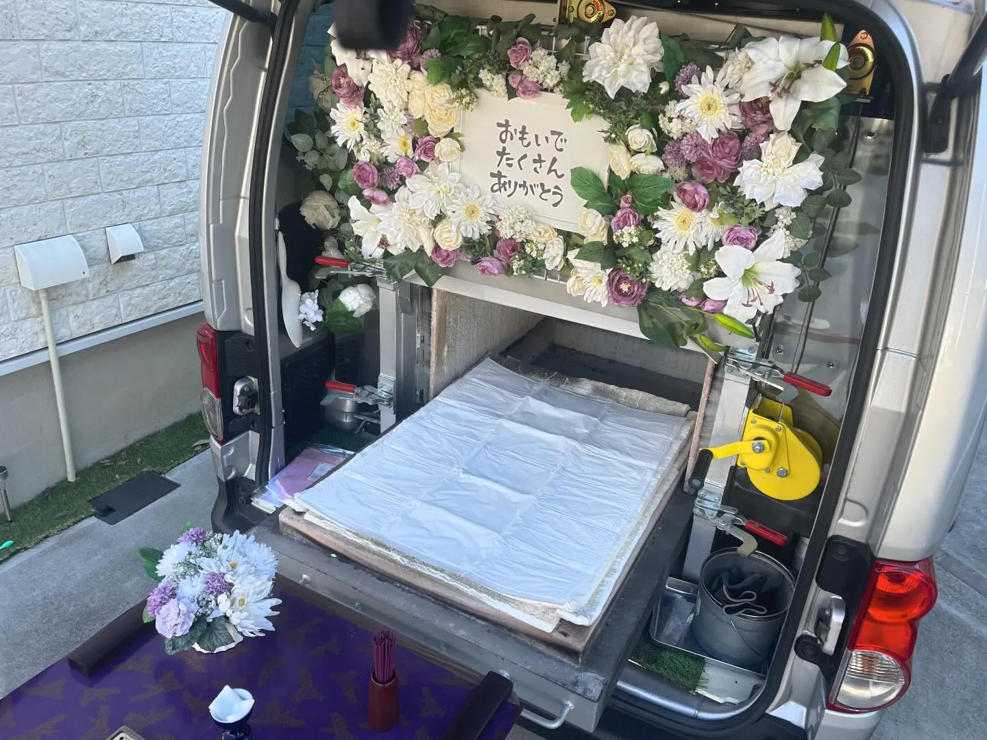 東京都立川市にてトイプードルちゃんのご火葬に伺いました。