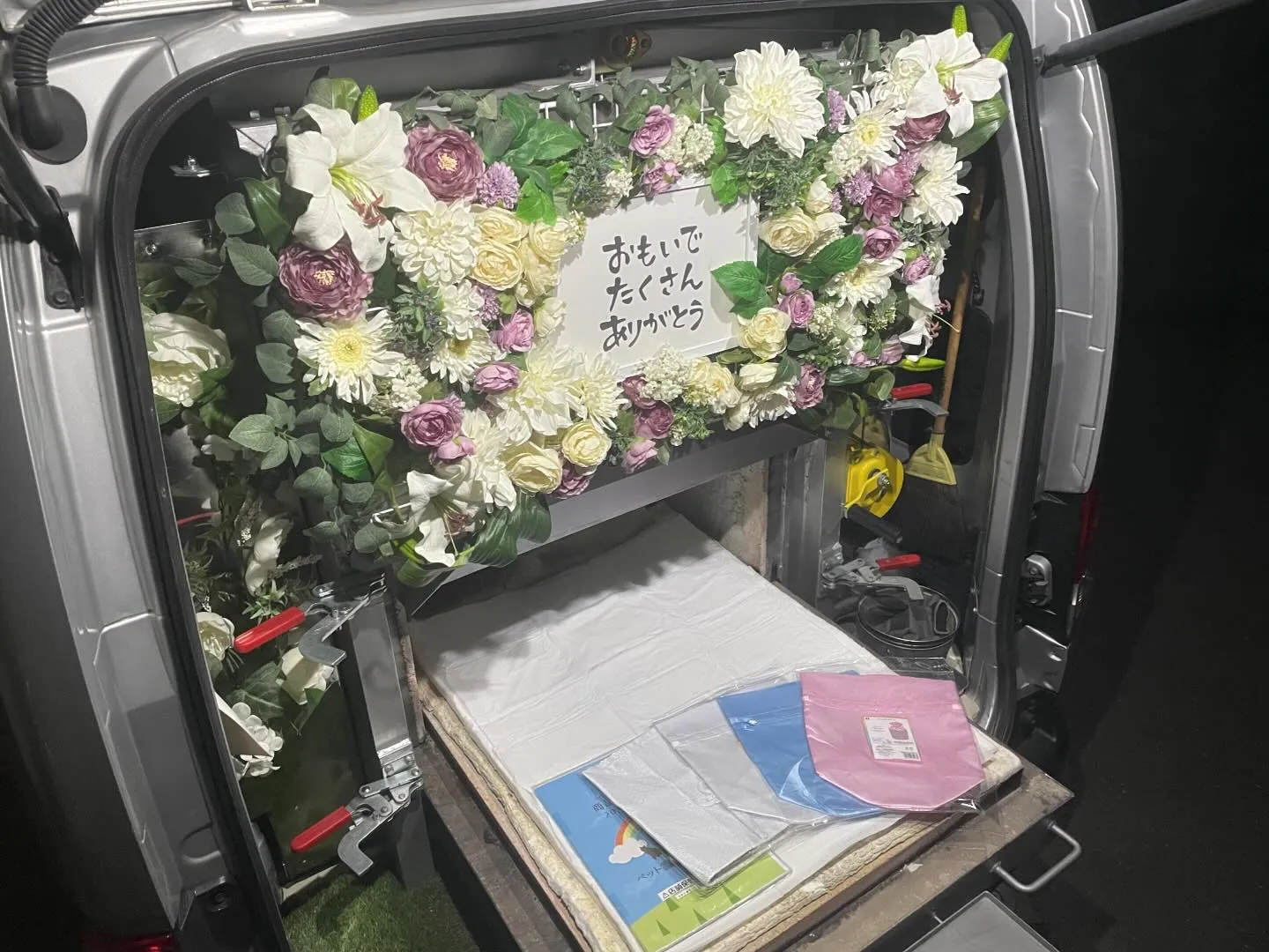 東京都武蔵村山市にてトイプードルちゃんのご火葬に伺いました。