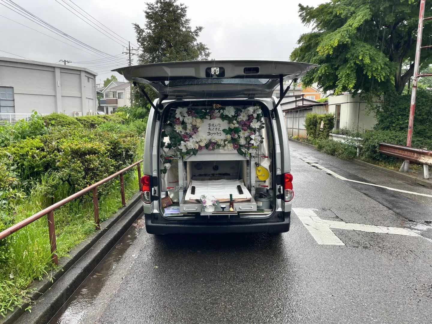 東京都立川市にてチワワちゃんのご火葬に伺いました。