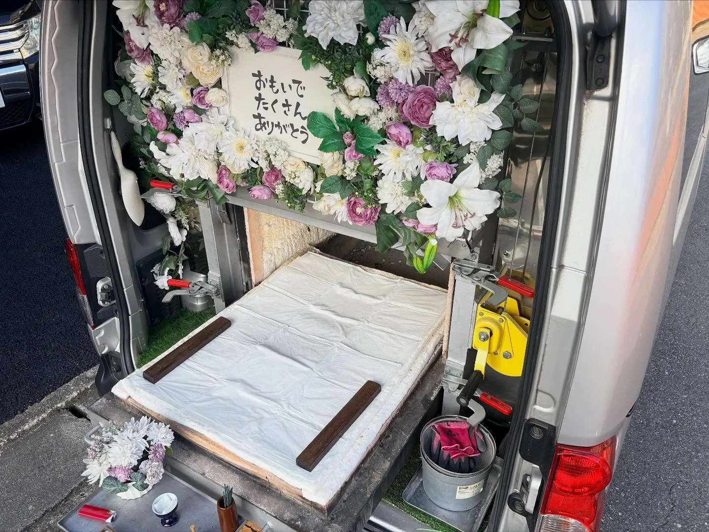 東京都日野市でパピヨンちゃんの火葬をお手伝いしました。