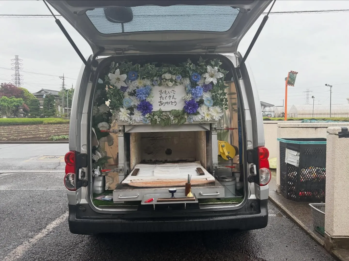 【東京都立川市】セキセイインコの訪問ペット火葬｜自宅で落ち着...