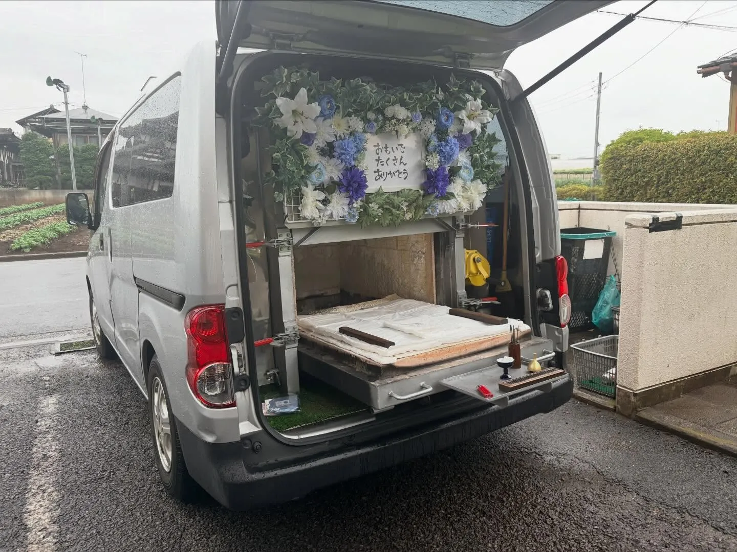 【東京都立川市】セキセイインコの訪問ペット火葬｜自宅で落ち着...